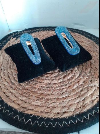 Barrette cheveux bleu  pailletée  n°7