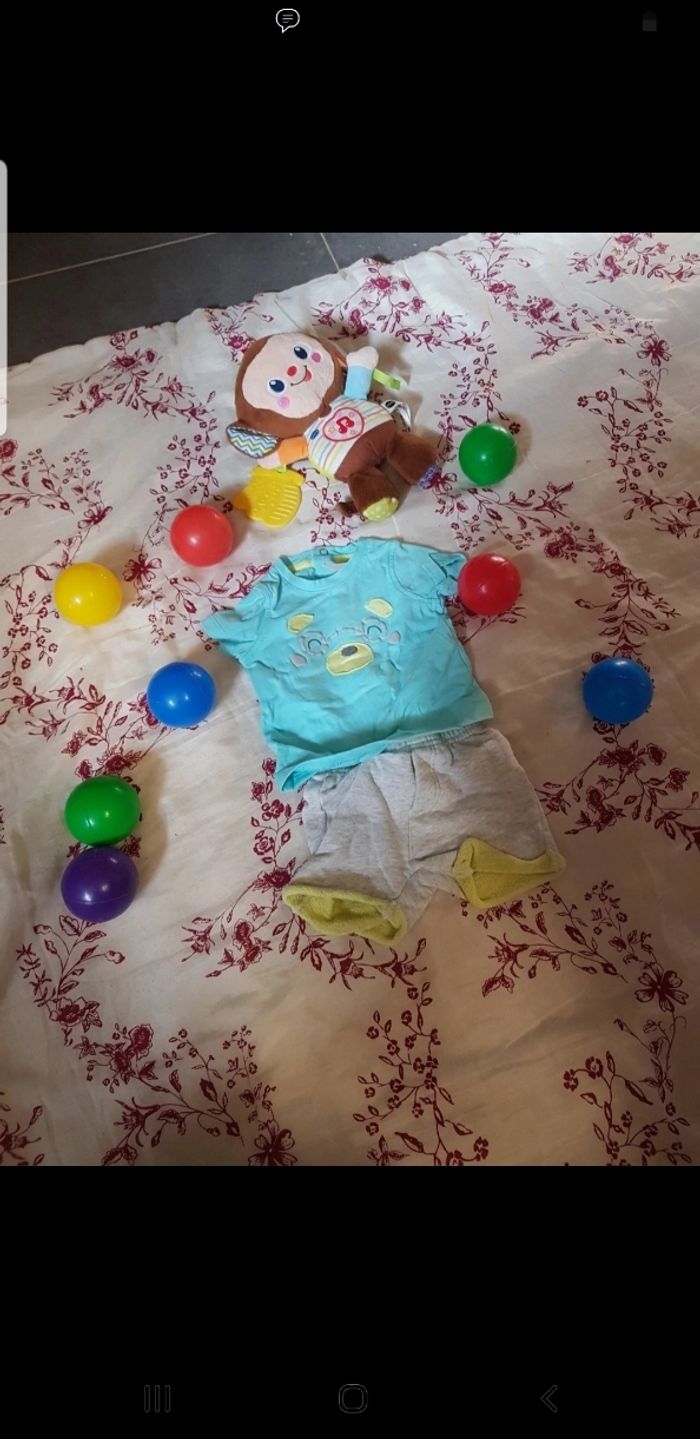 Ensemble petit garçon