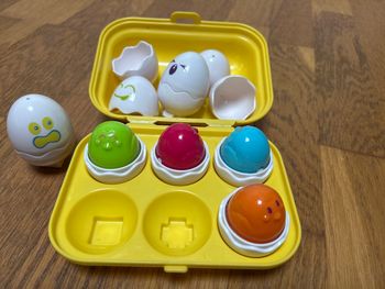 Boîte à œufs jouet