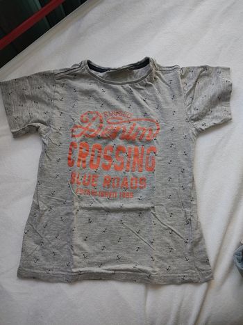 T-shirt gris 7-8 ans