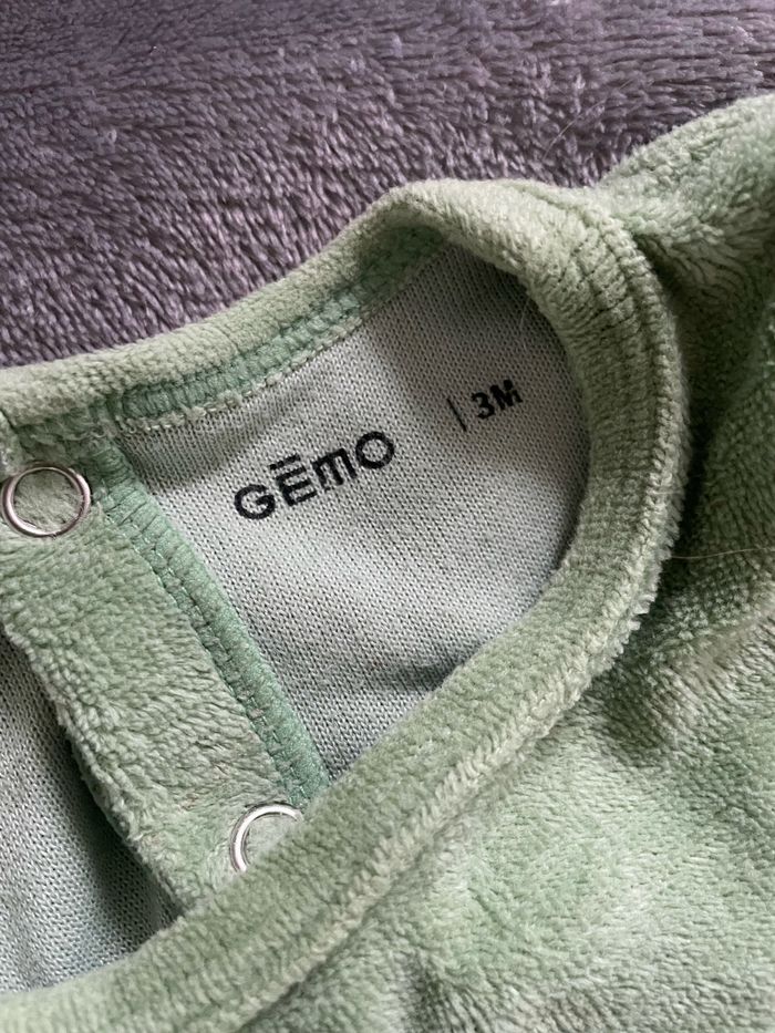 Pyjamas 3 mois - photo numéro 3