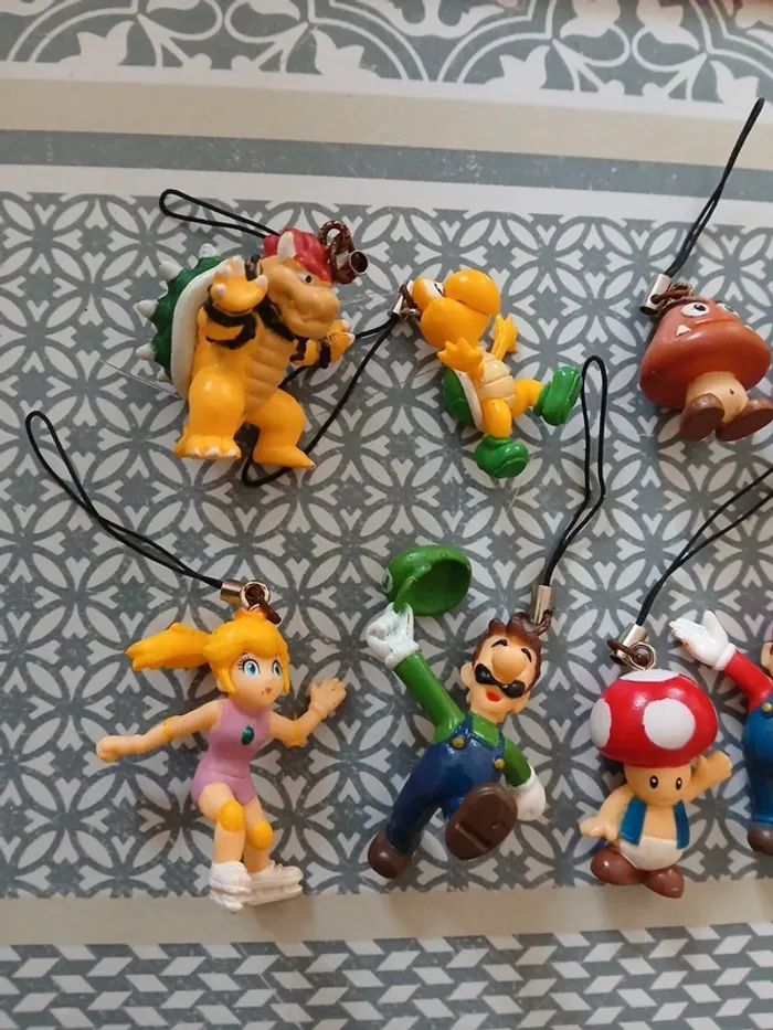 Lot de 8 petites portes clef Mario - photo numéro 2