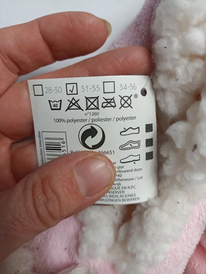 Chaussons taille 31-33 - photo numéro 2