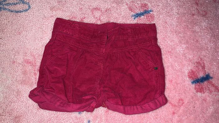 Lot de vêtements pantalon jupe short 6 mois - photo numéro 12