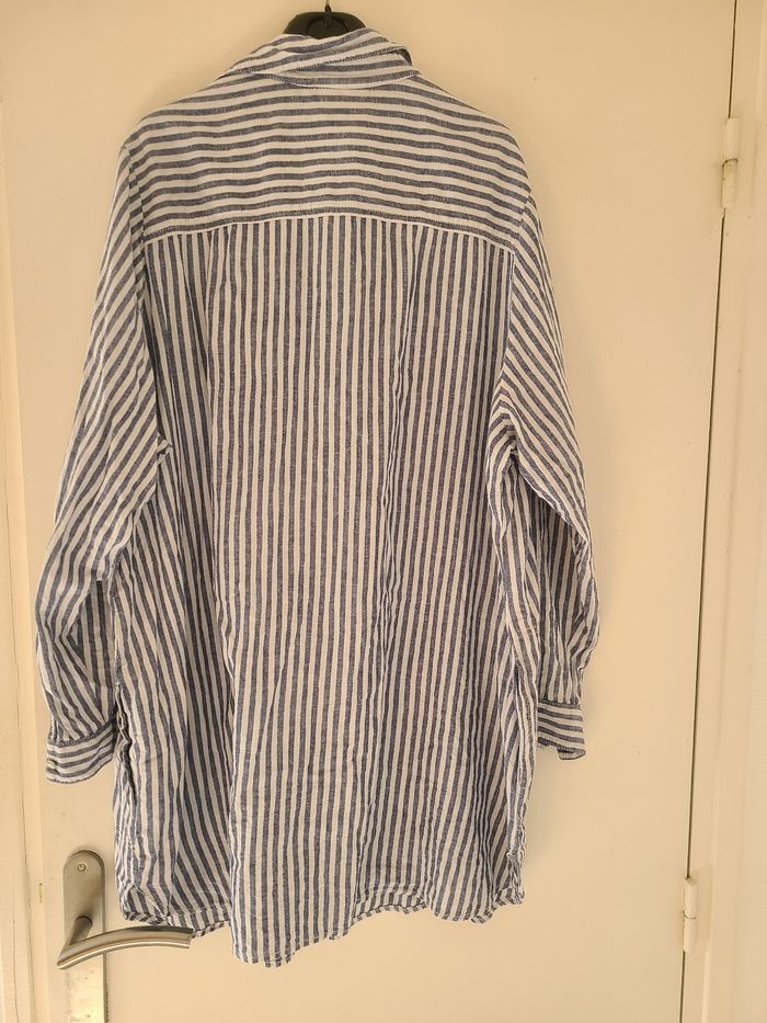 Très belle chemise  Tunique  C & A  taille 44/46 rayé bleu et blanc - photo numéro 4