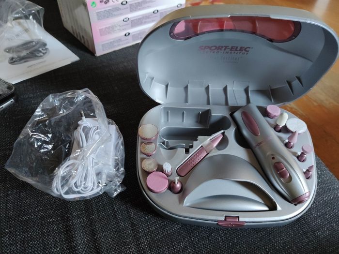 Set de manucure & pédicure neuf Sport-Elec - photo numéro 4