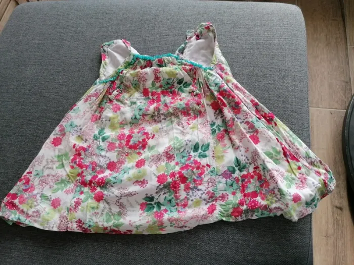 Lot vêtements bébé fille été 18 mois - photo numéro 4