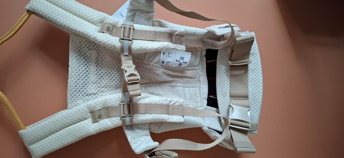 Porte-bébé ergobaby omnibreeze neuf - photo numéro 5