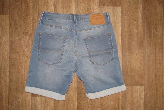BERMUDA EN JEAN REGULAR "JACK & JONES" - TAILLE S - n°01 - photo numéro 2