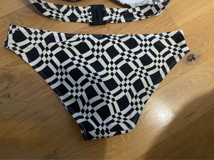 Maillot de bain 2 pièces Aubade en 38, 90B - photo numéro 9