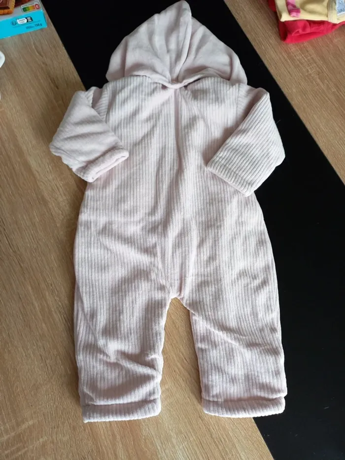 Combinaison rose, chaude bébé 6 mois - photo numéro 7