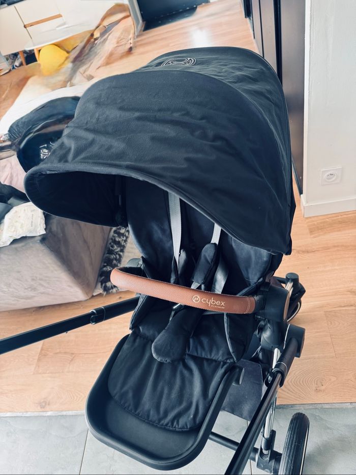 Priam 4 année 2023 poussette cybex + Nacelle très bon état - photo numéro 9