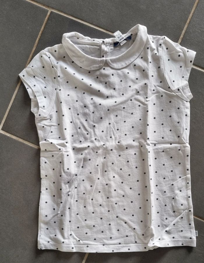 T-shirt avec col fille jamais porté 10 ans