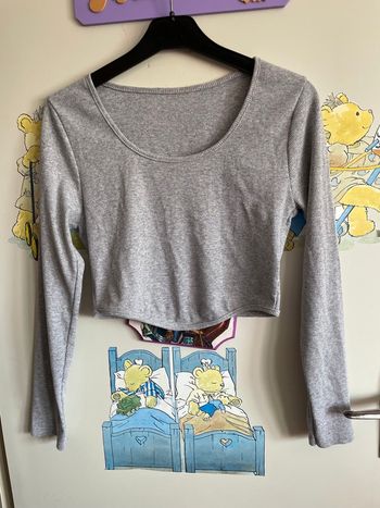 Top court gris clair à manches longues, taille 34, boutique indépendante 