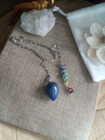 Pendule 7 chakras et pierre en lapis lazuli