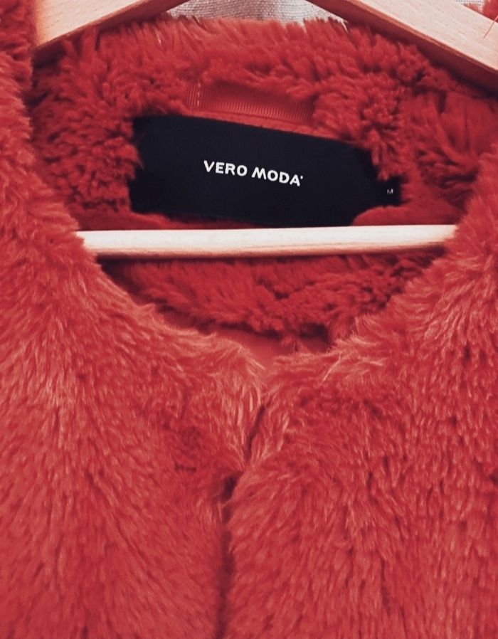 Manteau fausse fourrure - photo numéro 2