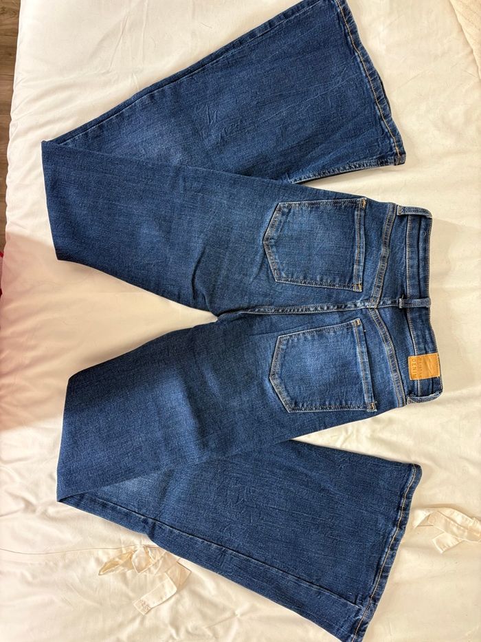 Jean/Jean flare/Jean patte d’éléphant/Jean évasé - photo numéro 4