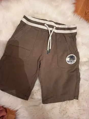 Short 7 ans