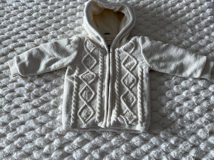 Gilet doublé et bien épais taille 86 C&A
