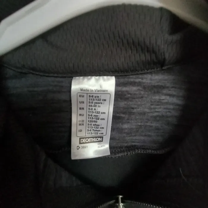 Pull zippé à capuche Décathlon 5 ans - photo numéro 3