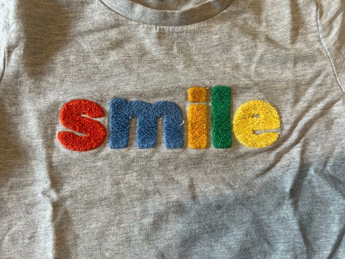 Pull pour garçon en bon état taille 7 ans couleur gris - photo numéro 2