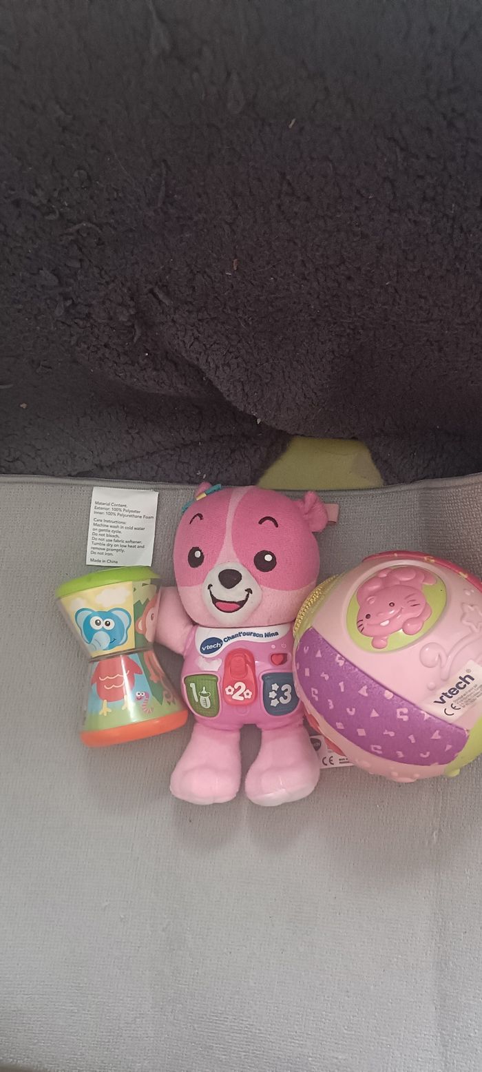 Lot jouets bébés - photo numéro 2