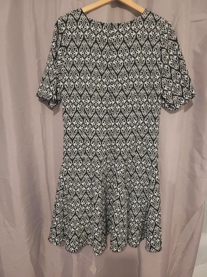 Robe H et M neuve taille 44 - photo numéro 3