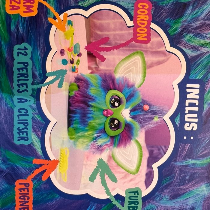 Furby Galaxie Aurore , peluche interactive brille dans le noir - photo numéro 4