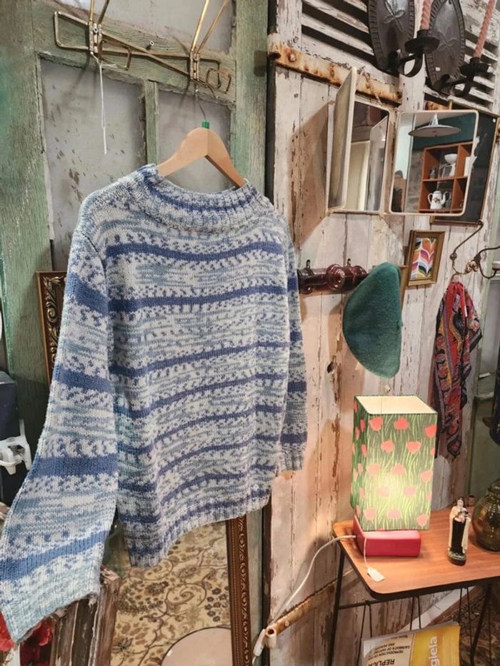 Joli pull col montant en maille coton vintage bleu ciel