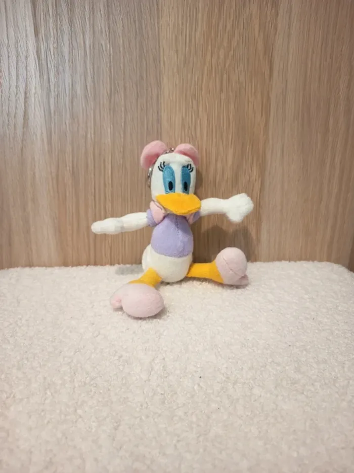 Peluche porte clé Daisy Disney neuf - photo numéro 2