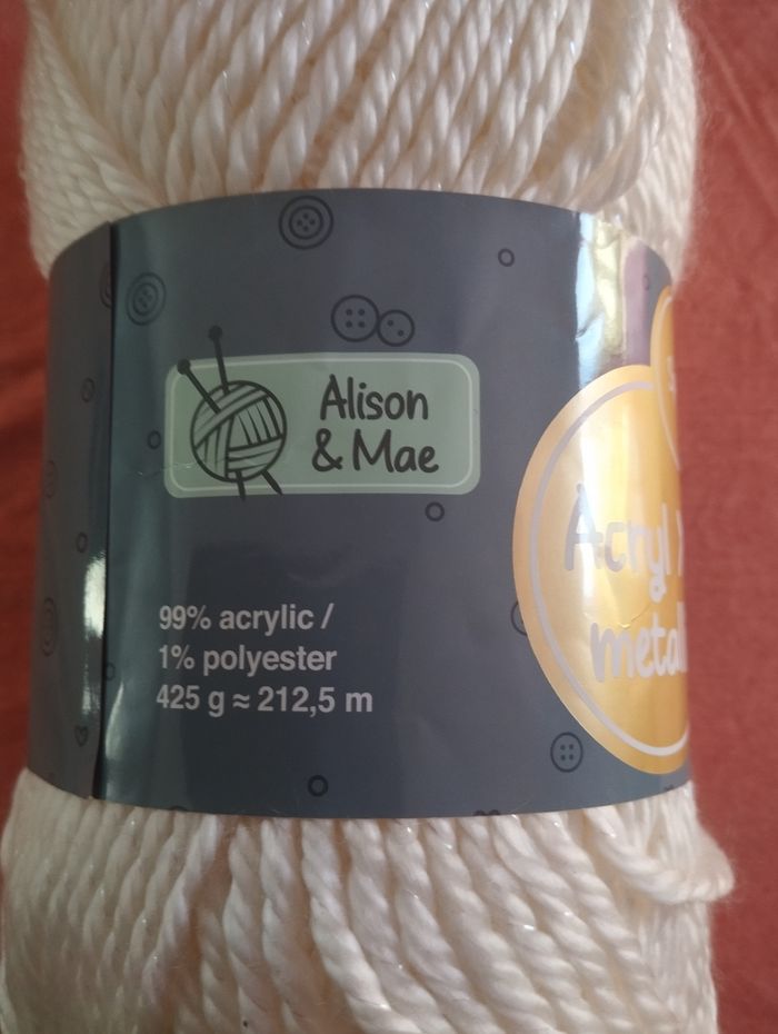* 1 pelote blanche Extra Large Metallic par Alison & Mae - photo numéro 5