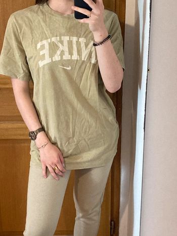 T-shirt Nike