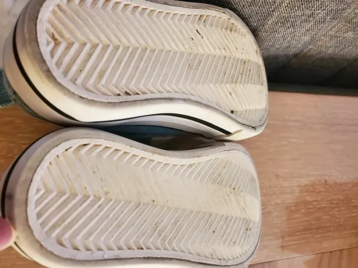 Baskets a scratch primark Taille 22 - photo numéro 8