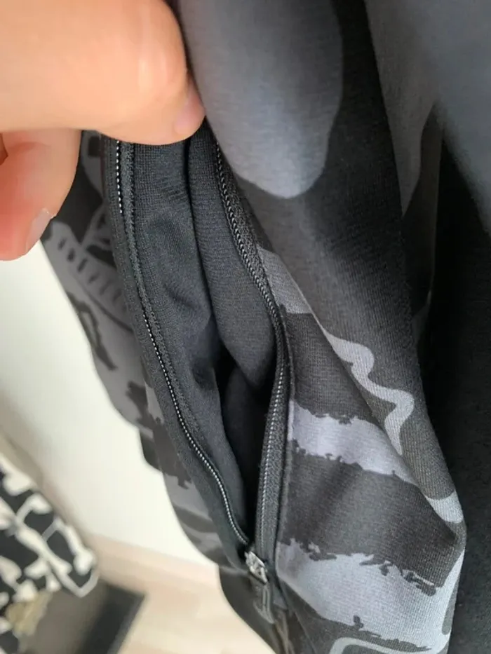 Zipper à capuche noir football taille L - photo numéro 6