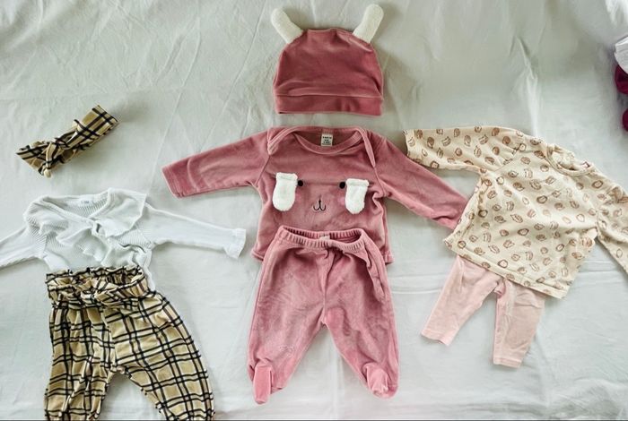Bébé fille 1-3 mois - photo numéro 7