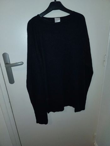 Pull noir