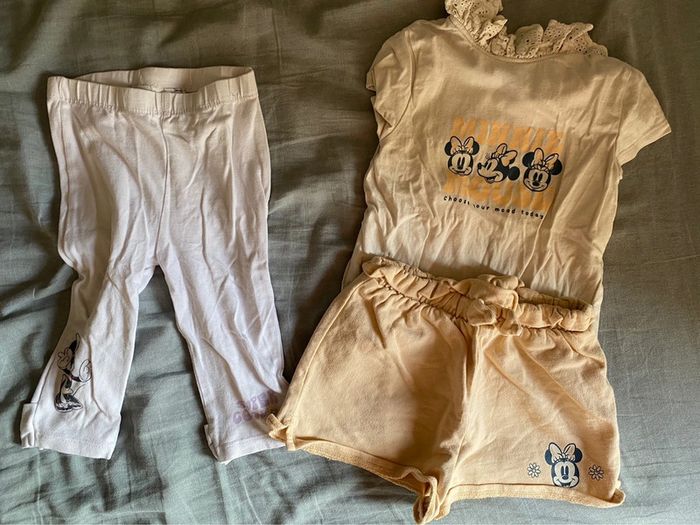 Lot minnie ensemble plus legging 24 mois