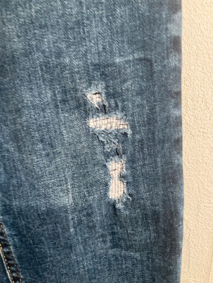jean bleu déchiré - photo numéro 6