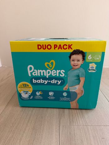 66 couches Pampers baby dry taille 6
