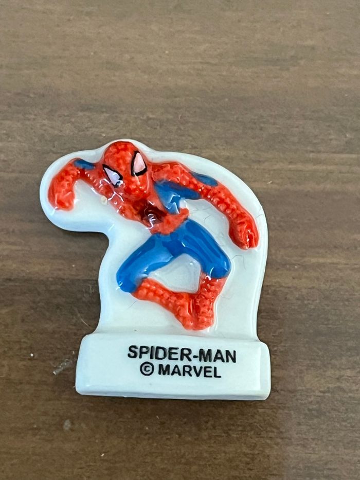 5 fèves Spiderman MARVEL - photo numéro 6
