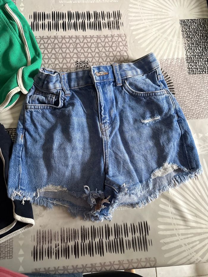 3 shorts 1 combi short - photo numéro 4