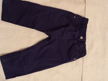 Pantalon bleu foncé taille 6 mois réglage à la taille porter trois fois super pantalon voir photos et
