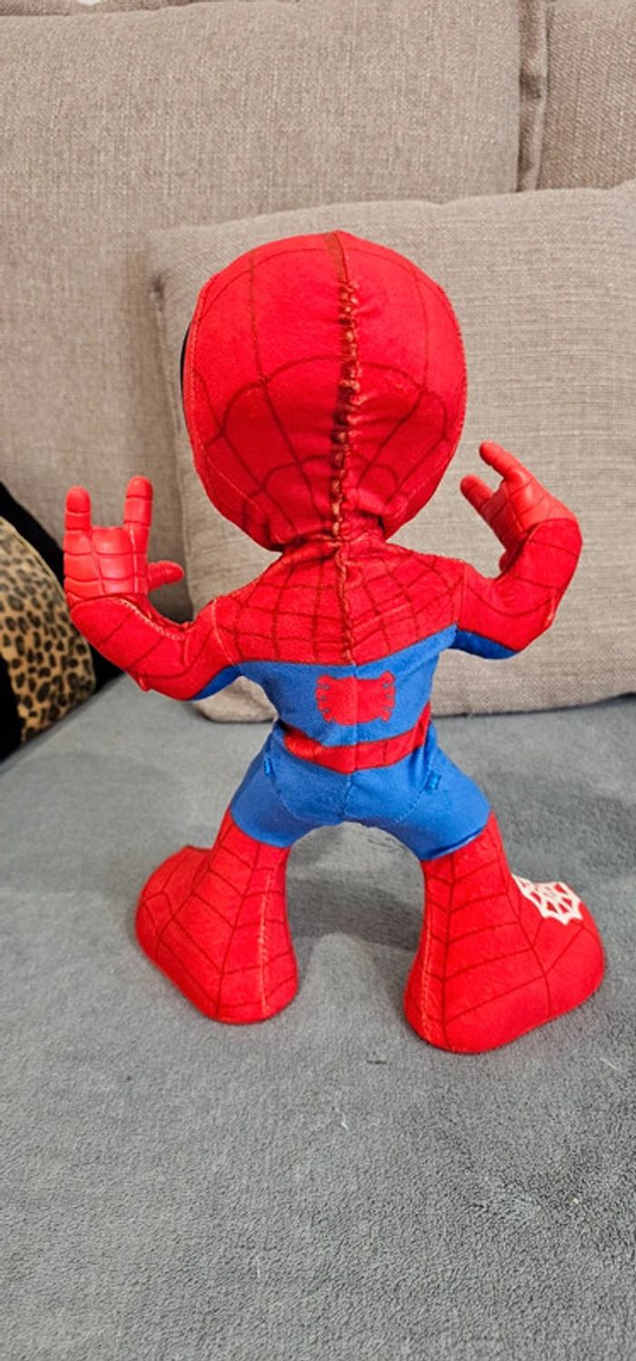 Spidey et ses amis neuf - photo numéro 6