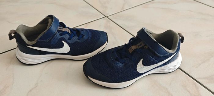 Nike révolution 6 pointure 32 - photo numéro 3