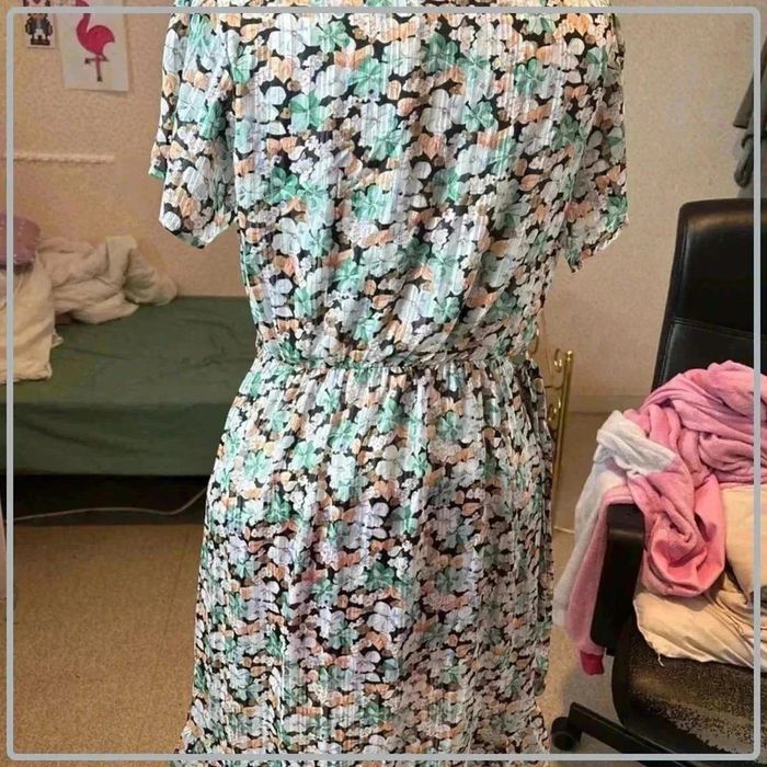 Magnifique  robe  fleurie  taille s/m - photo numéro 6