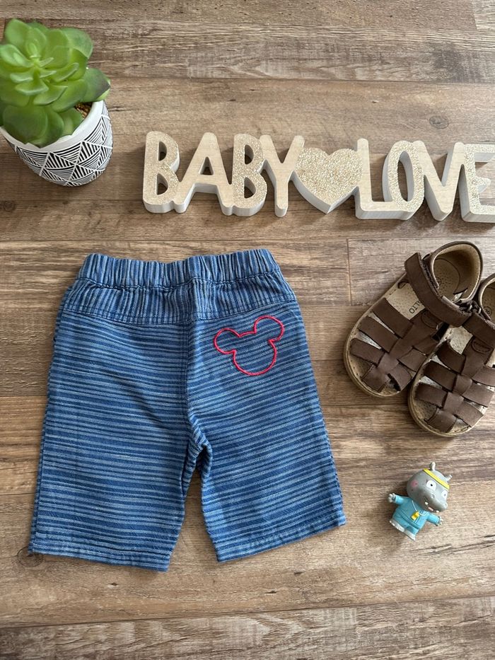 - Short Disney - 12 mois - Très bon état - photo numéro 2