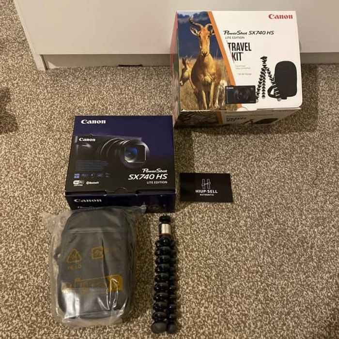 Canon PowerShot SX740 HS Lite Edition avec kit de voyage