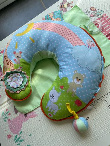 Coussin d’éveil et d’activité. Sophie la girafe.
