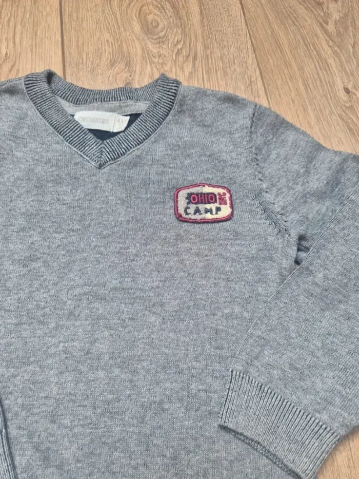 Pull fin orchestra col V gris 4 ans neuf jamais porté - photo numéro 2