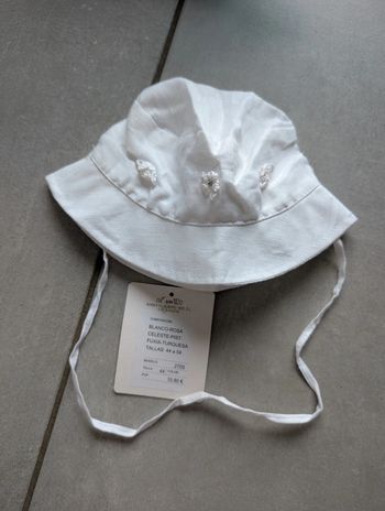 Chapeau neuf